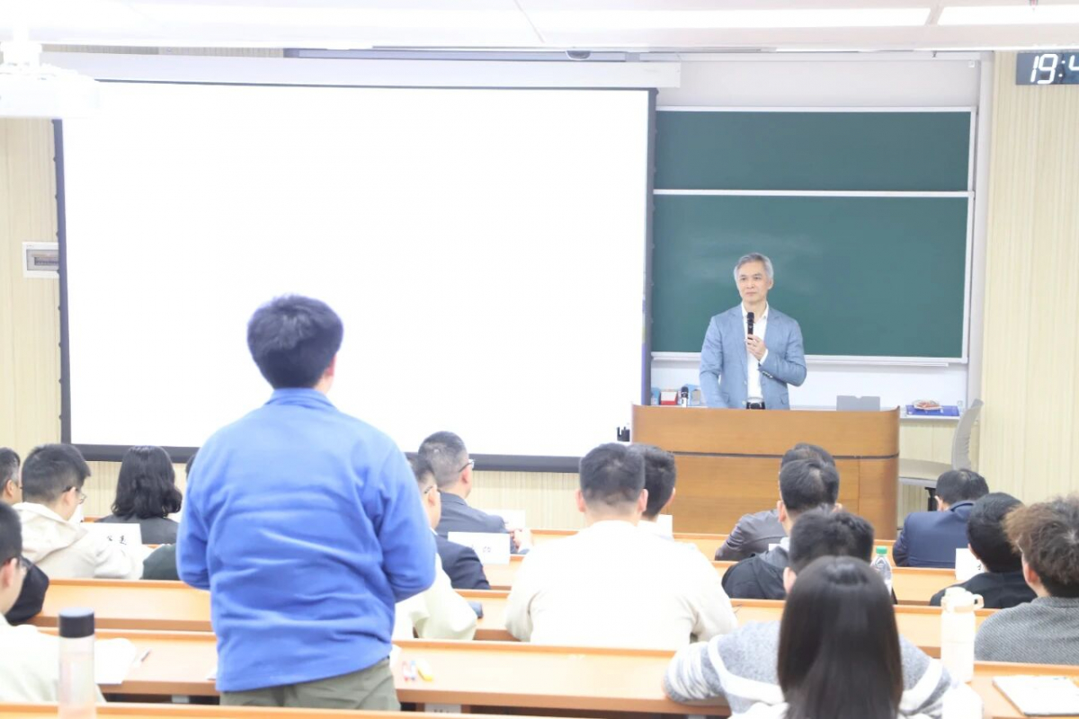 image-20251204082518-3